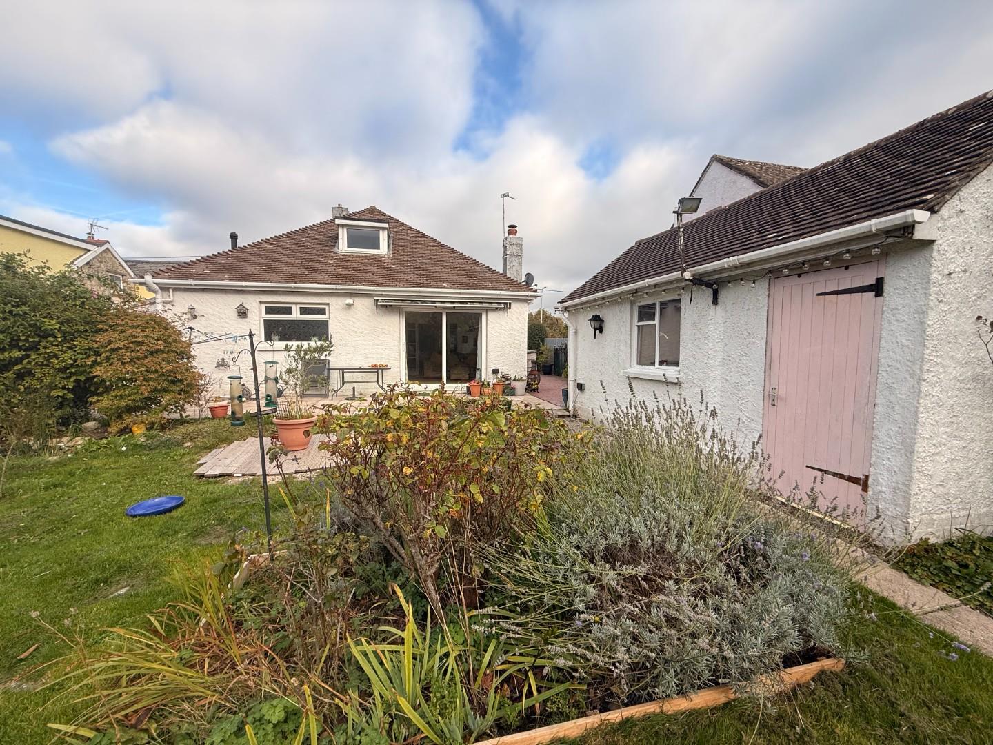 Clinton, Eagleswell Road, Boverton, Llantwit Major, Vale of Glamorgan, CF61 1UF